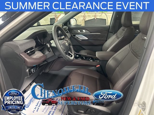 New 2025 Ford Explorer Platinum w/ Ultimate Package AWD/4WD image 9