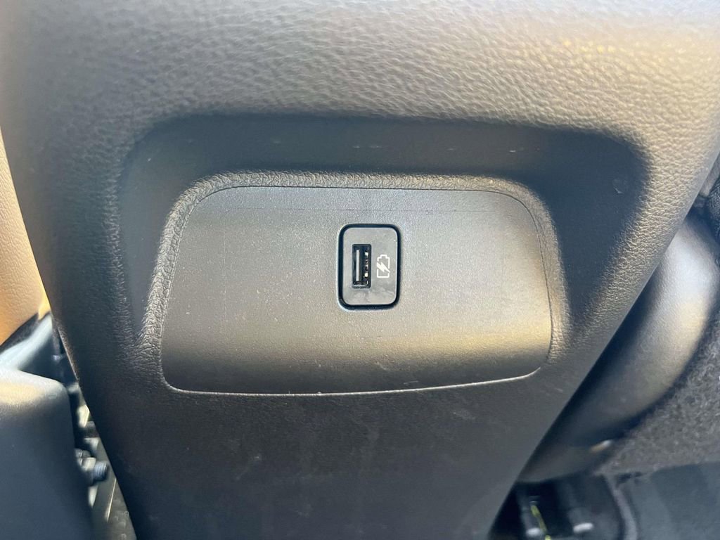 Used 2023 Nissan Sentra SV w/ SV Premium Package image 13