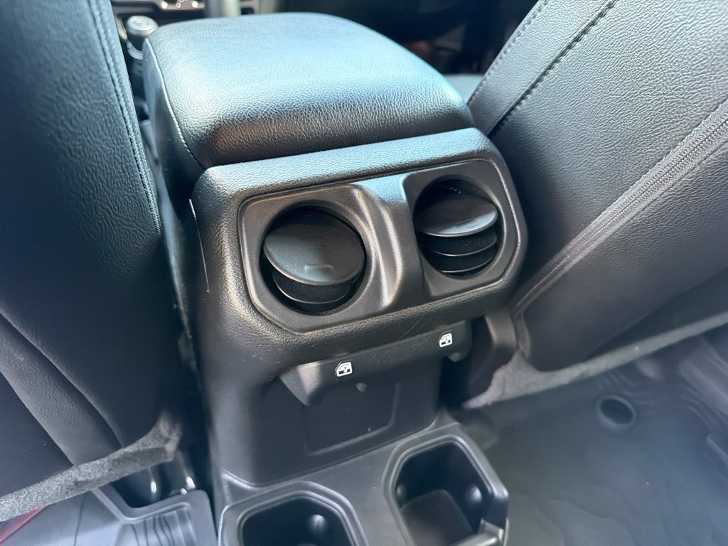 Used 2023 Jeep Gladiator Sport AWD/4WD image 34