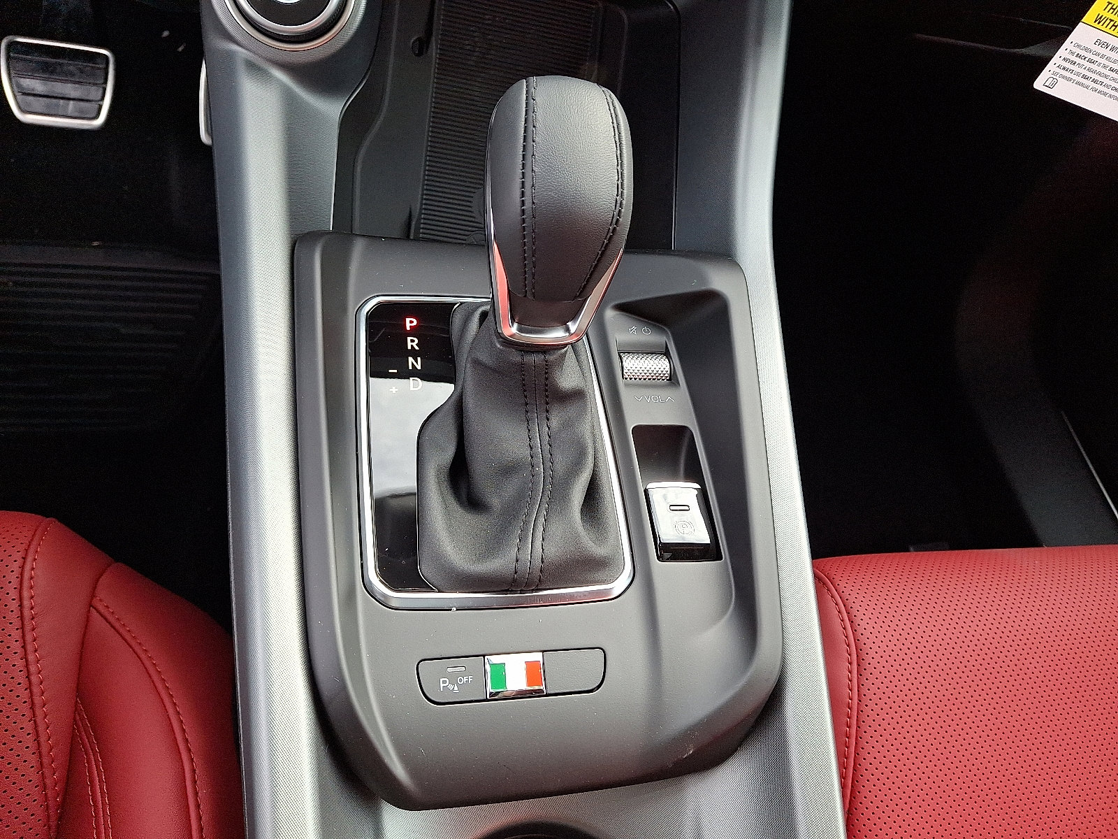 New 2026 Alfa Romeo Tonale Veloce w/ Quick Order Package 23H Volce image 11