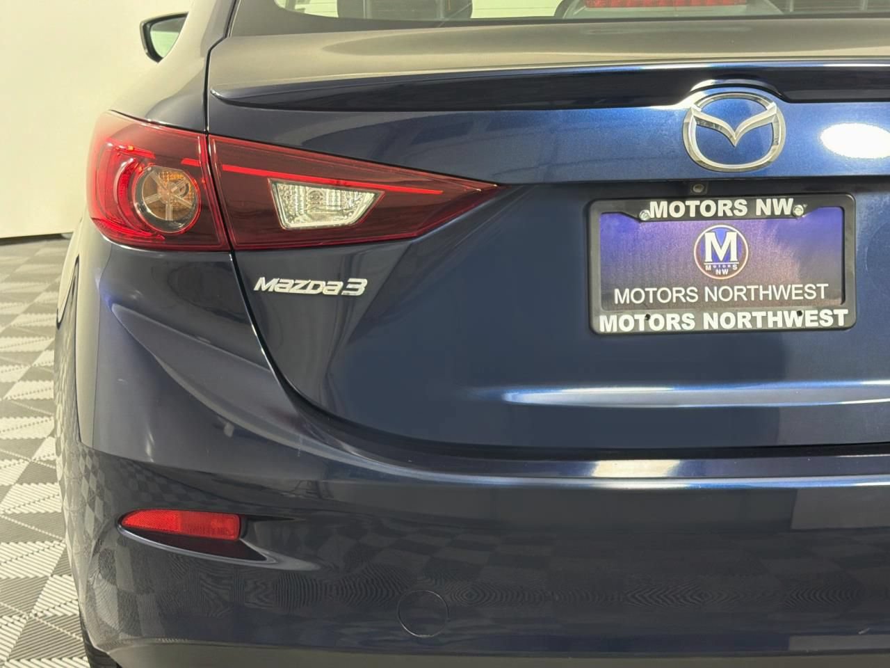 Used 2018 MAZDA MAZDA3 Touring FWD image 24