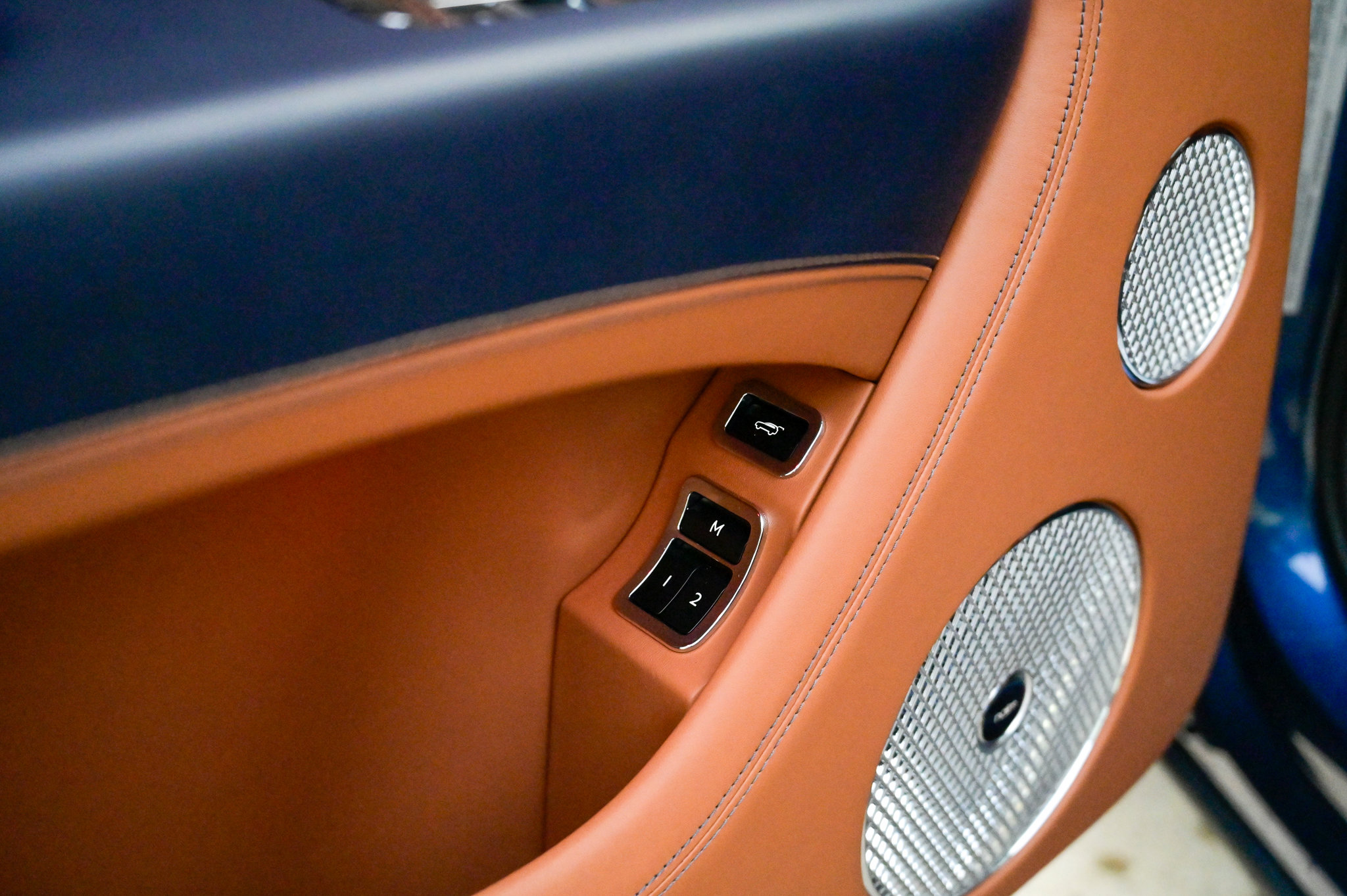 Used 2023 Bentley Bentayga image 21