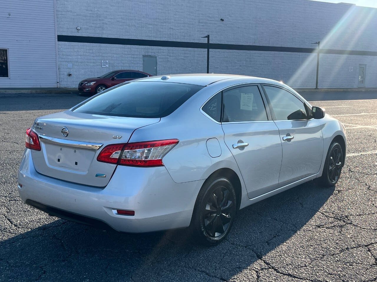Used 2014 Nissan Sentra SV w/ SV Driver Package FWD image 4