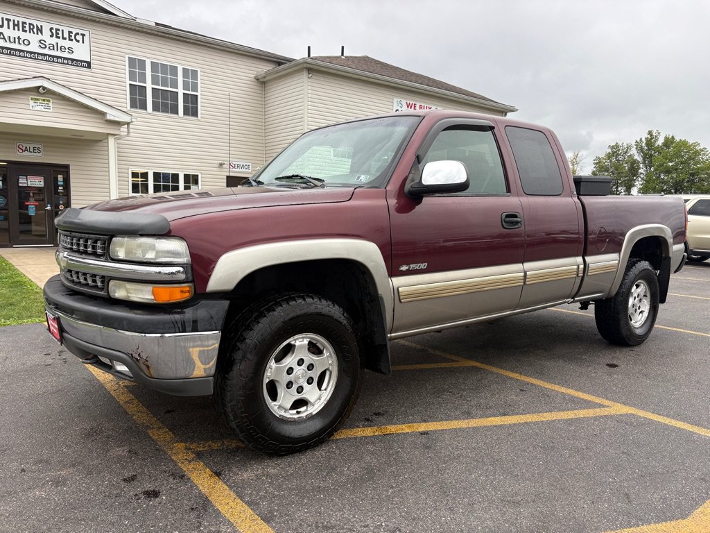 Used 2002 Chevrolet Silverado 1500 LS w/ Off-Road Pkg AWD/4WD image 2