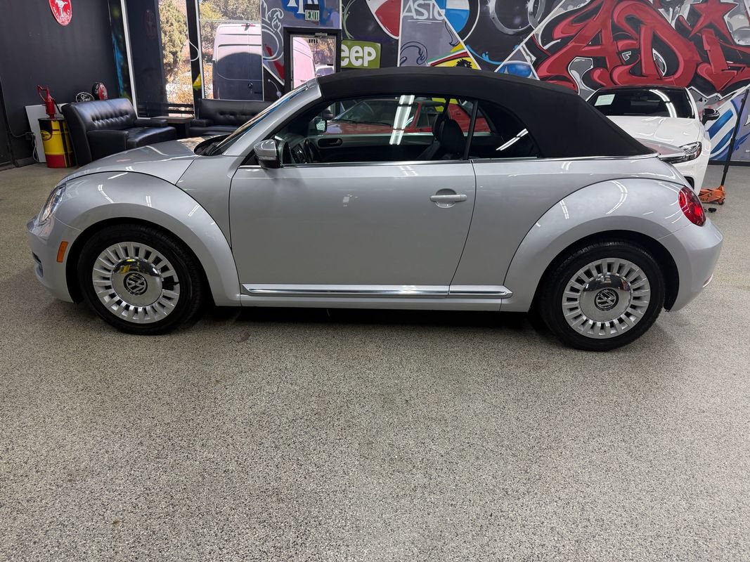 Used 2016 Volkswagen Beetle 1.8T S FWD image 2