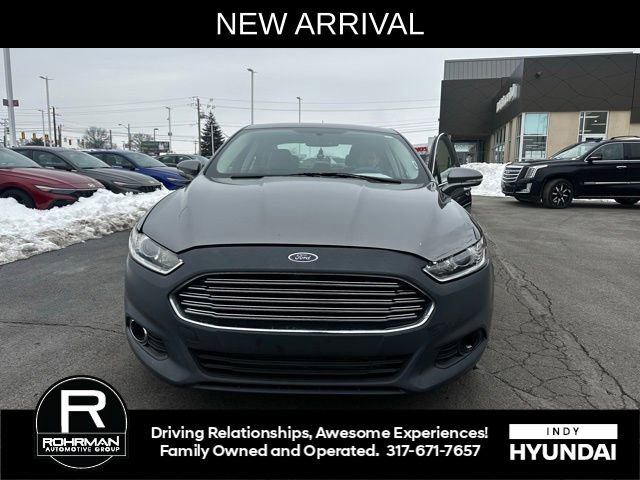 Used 2014 Ford Fusion SE w/ Equipment Group 202A image 3