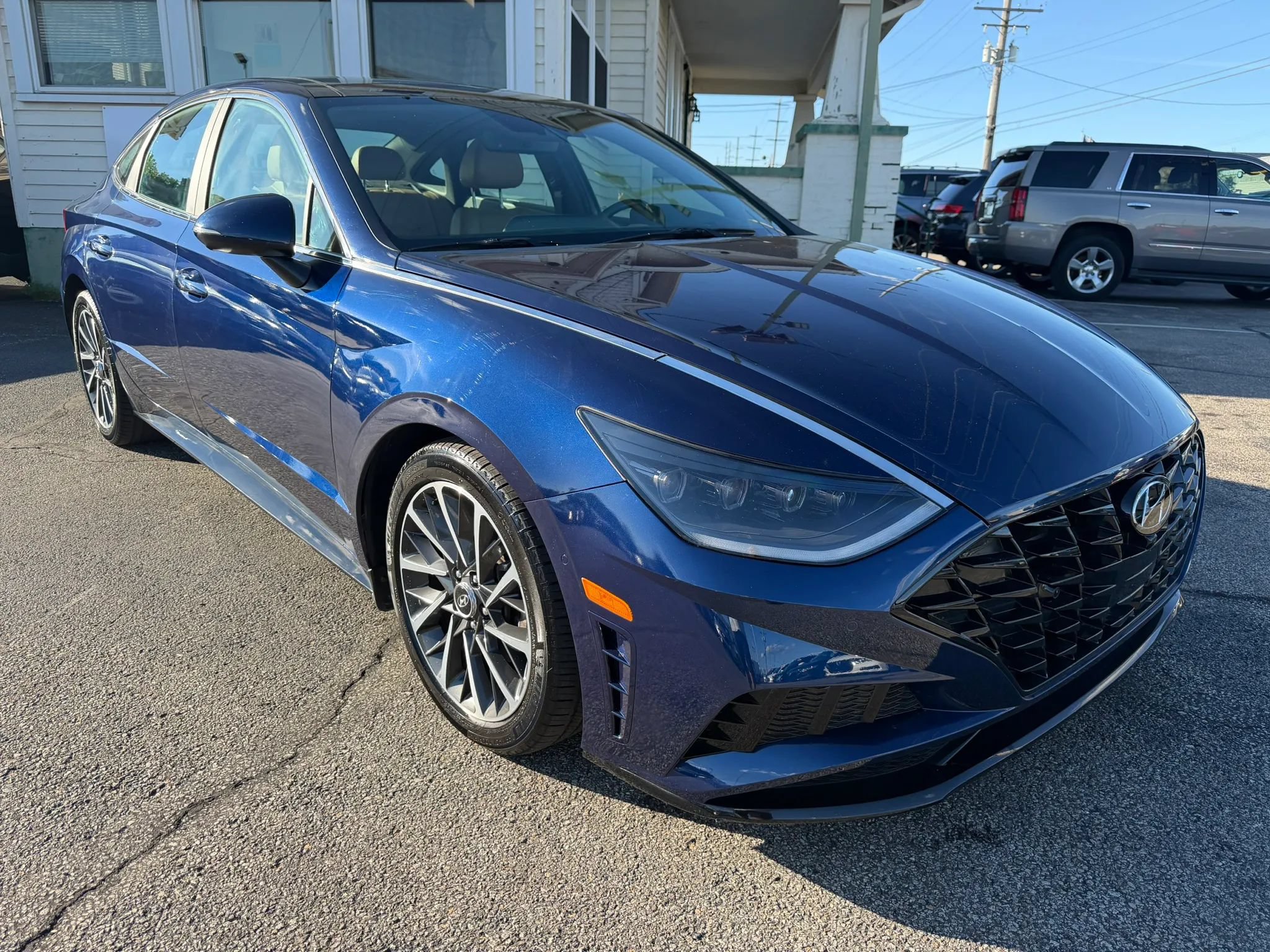 Used 2021 Hyundai Sonata Limited w/ Winter Weather Package FWD image 5