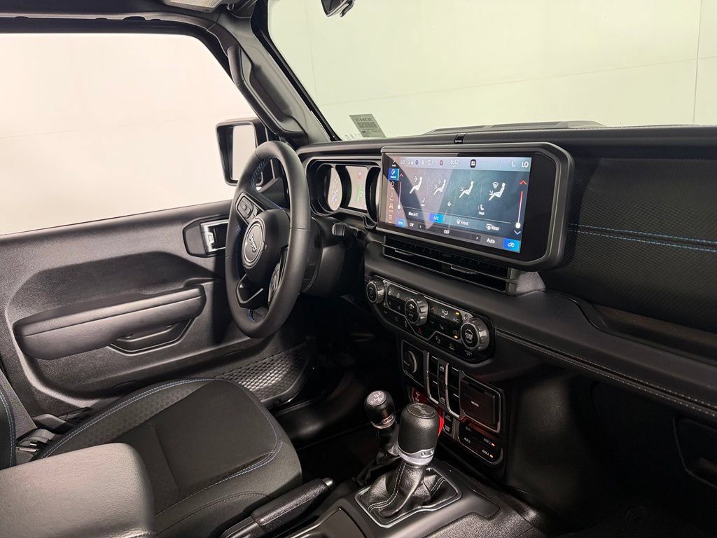 Used 2025 Jeep Wrangler Unlimited Rubicon 4xe w/ Safety Group AWD/4WD image 31