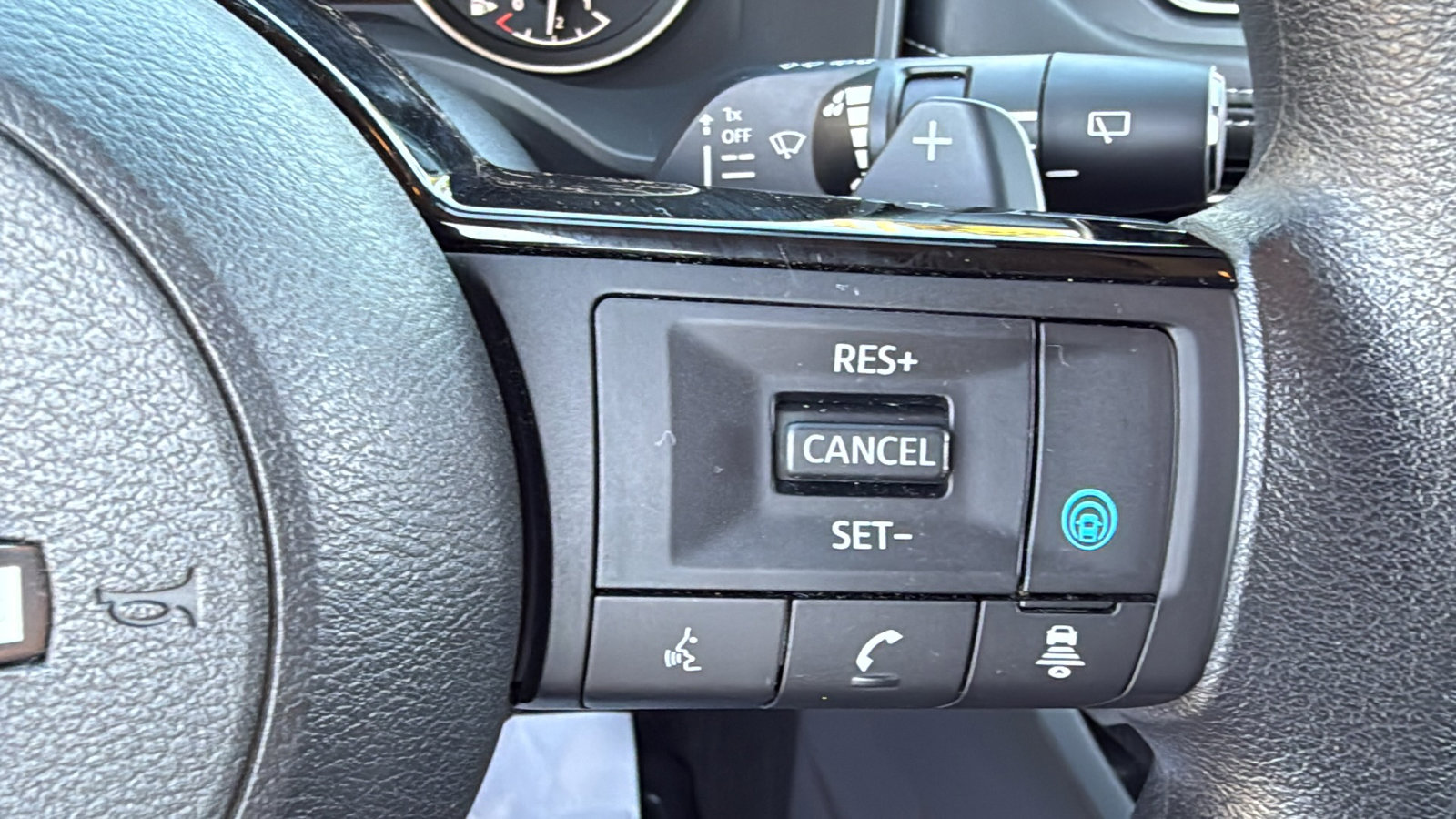 Certified 2023 Nissan Rogue SV AWD/4WD image 11