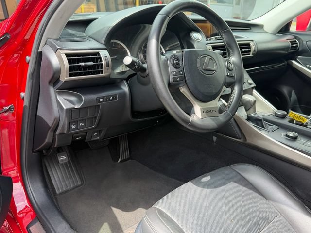 Used 2016 Lexus IS 200t w/ Premium Package RWD image 11