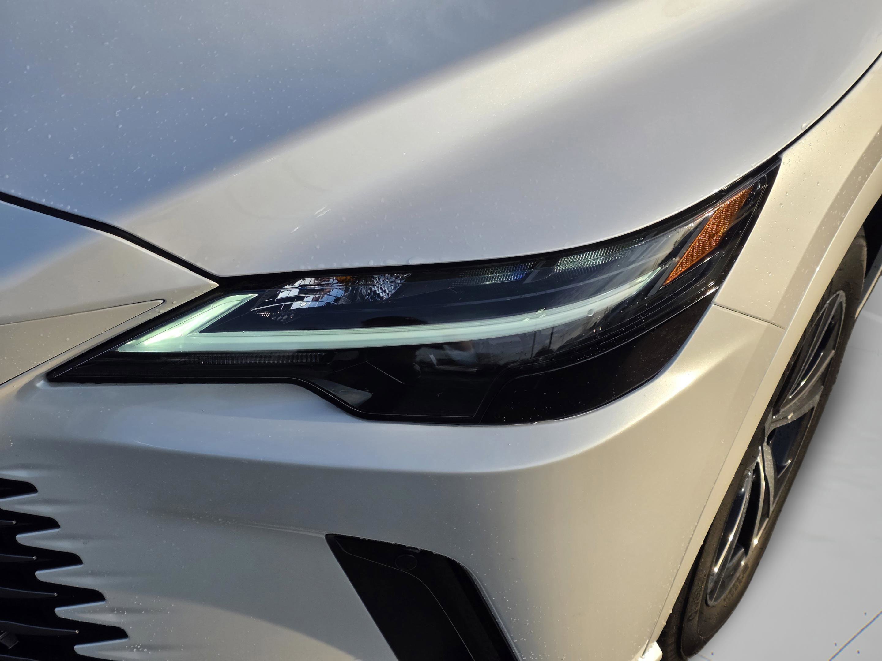 Used 2025 Lexus RX 350 Premium image 10