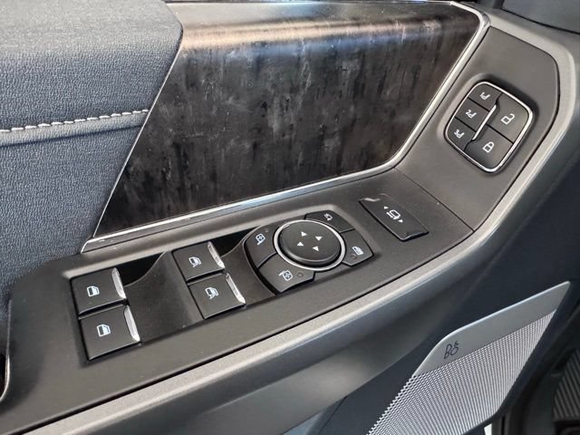 Used 2024 Ford F250 Lariat AWD/4WD image 11