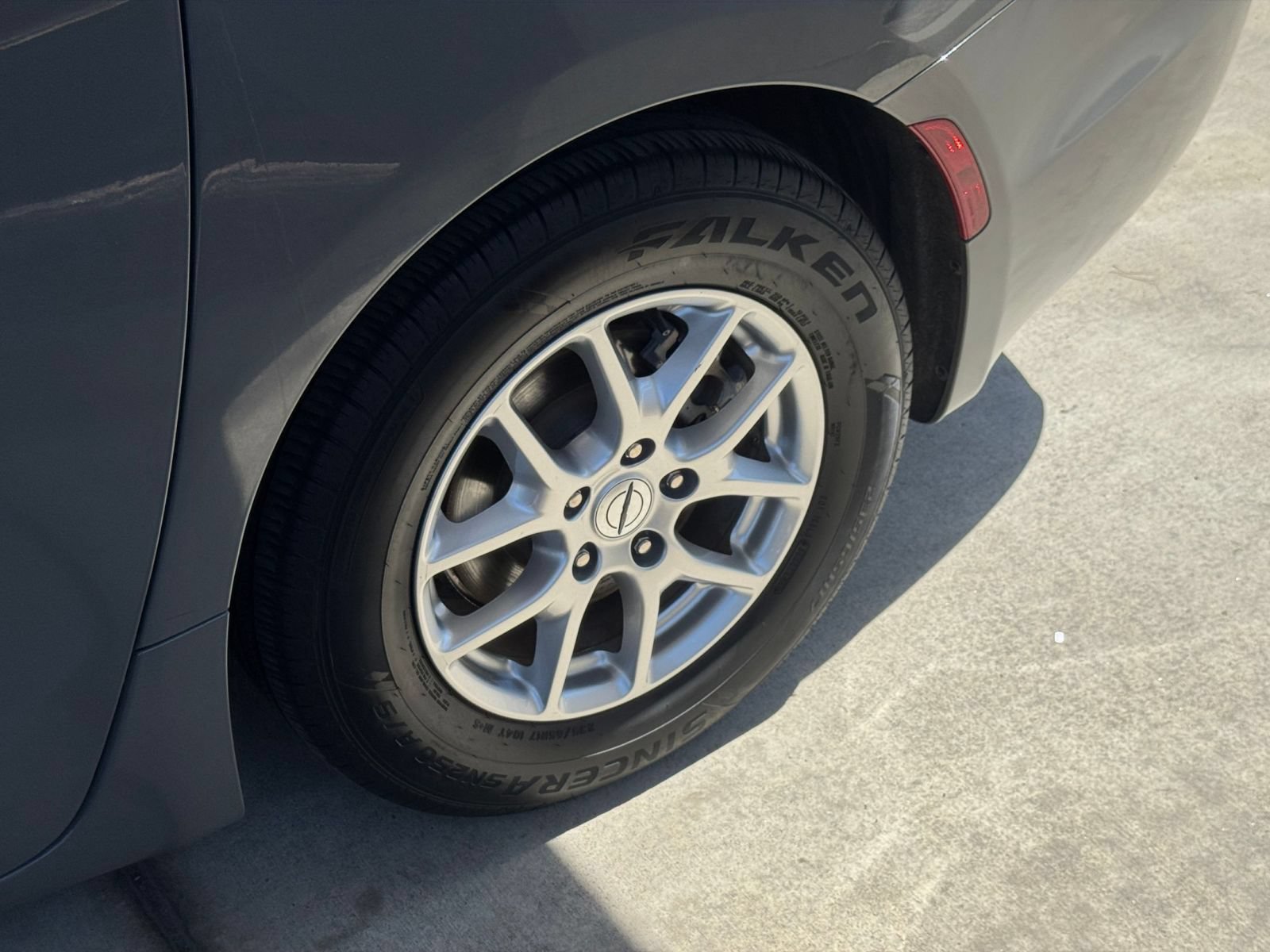 Used 2022 Chrysler Pacifica Touring-L FWD image 28