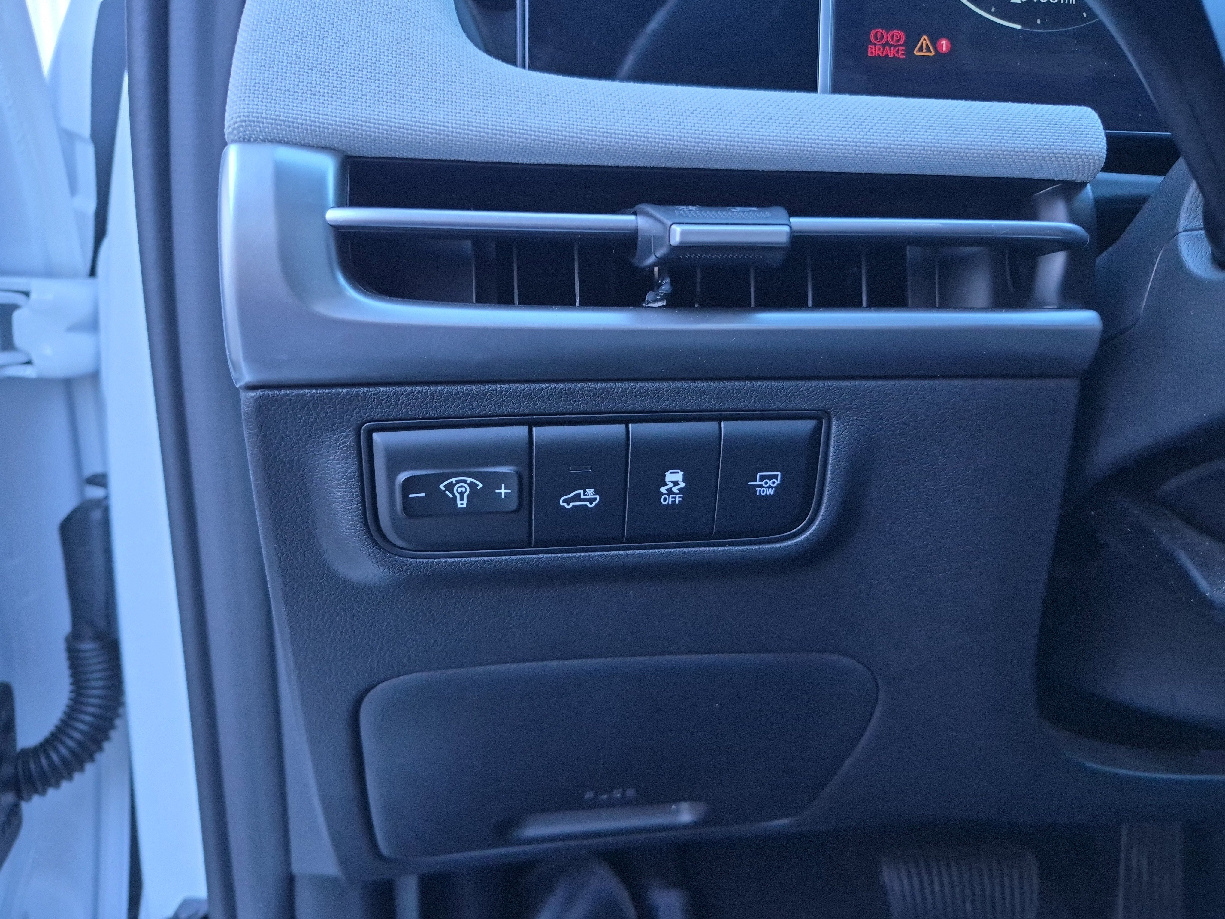 Used 2025 Hyundai Santa Cruz Limited image 21