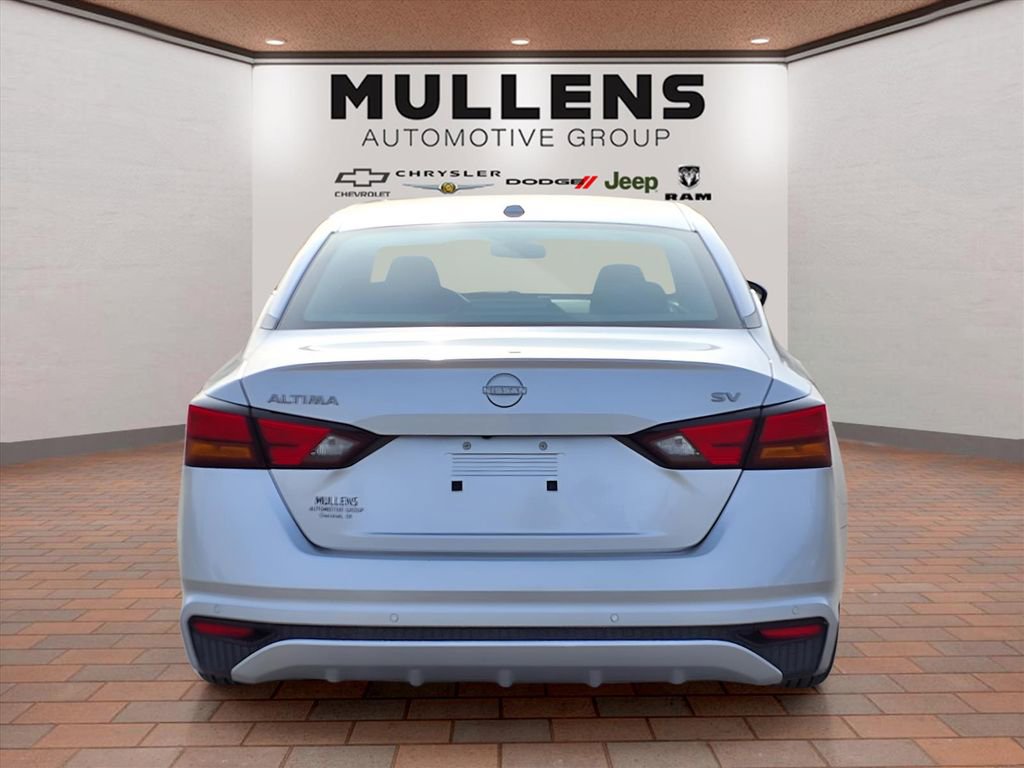 Used 2024 Nissan Altima 2.5 SV FWD image 6