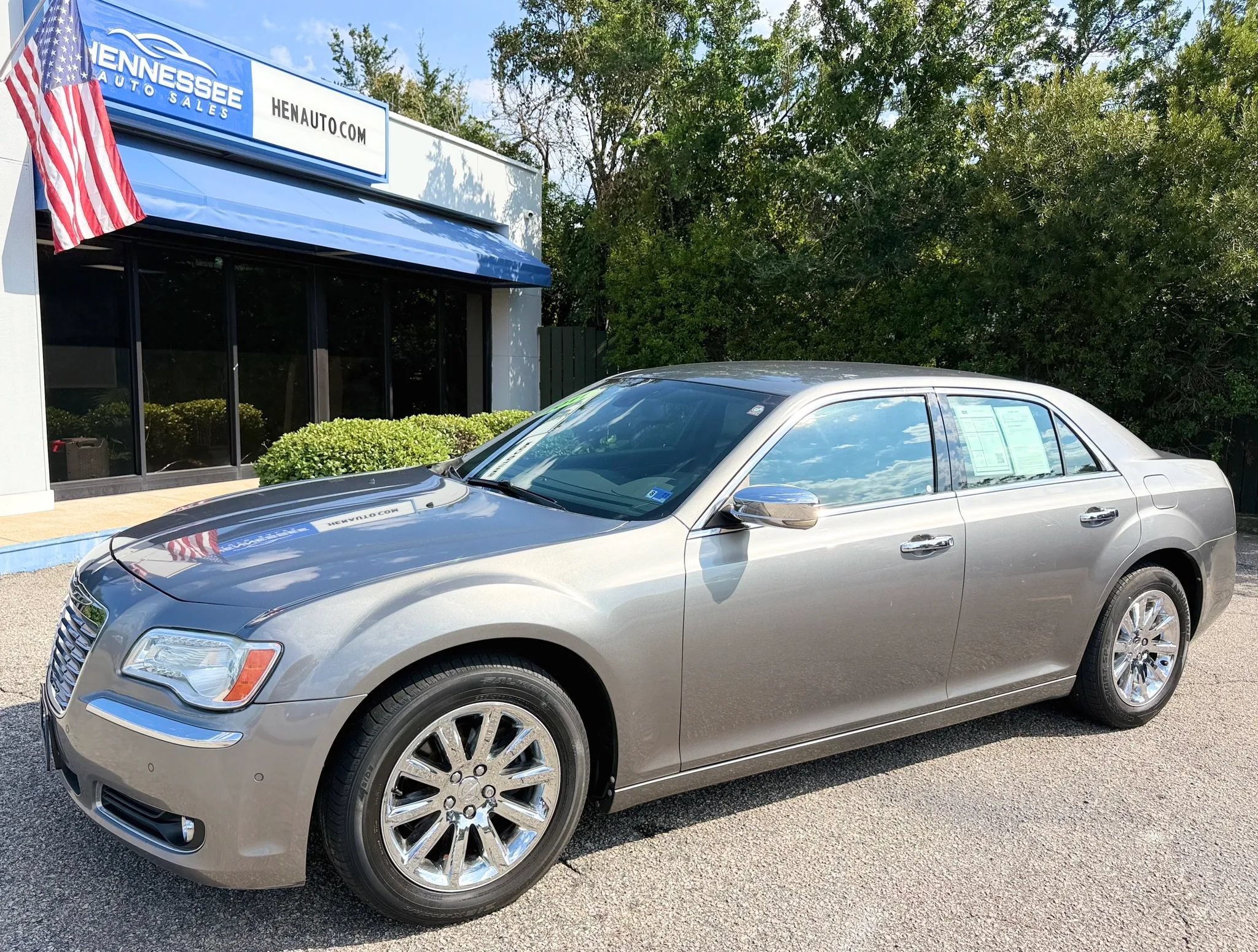 Used 2011 Chrysler 300 Limited RWD image 20