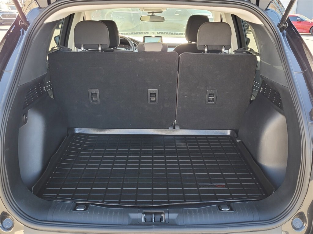 Used 2021 Ford Escape SE w/ Cold Weather Package image 9