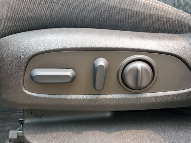 Used 2022 Chevrolet Equinox LT AWD/4WD image 19