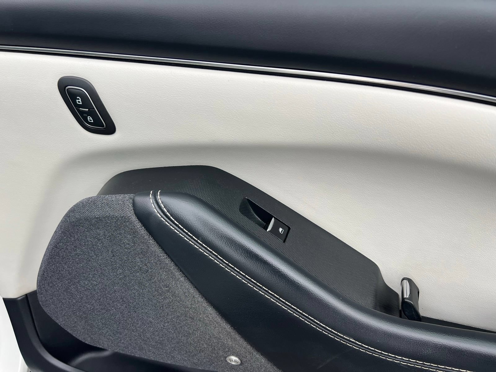 Used 2022 Ford Mustang Mach-E Premium RWD image 53