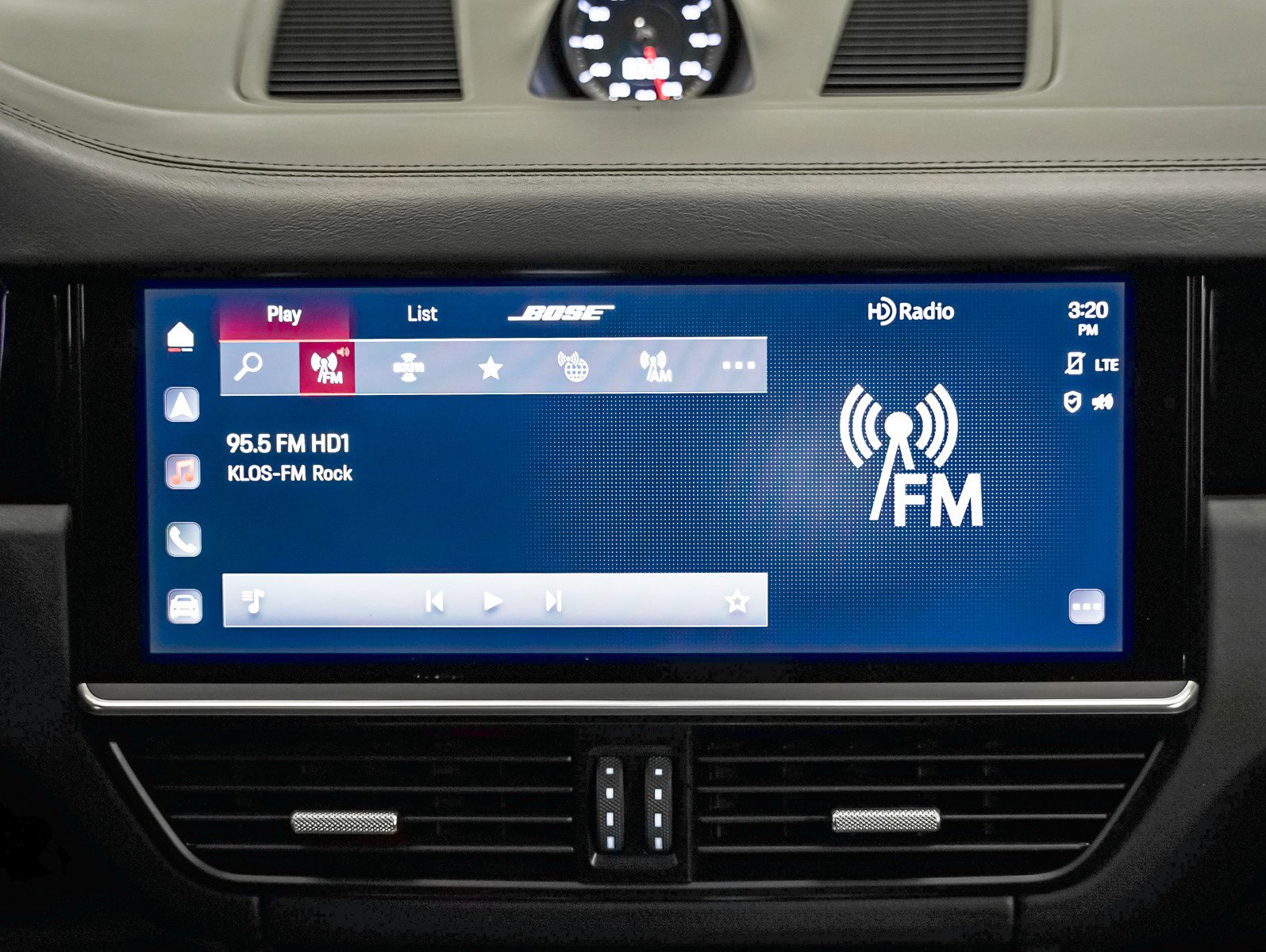 Certified 2022 Porsche Cayenne S image 22