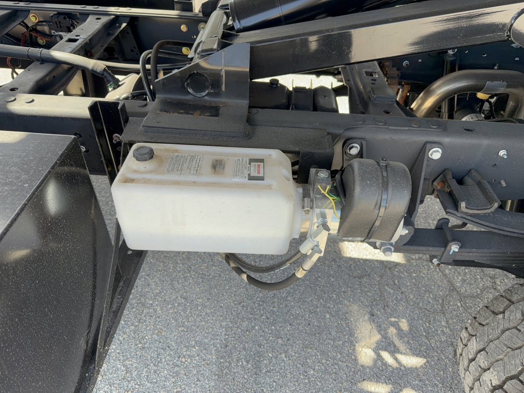 New 2025 Ford F600 4x4 Regular Cab Super Duty w/ XL Chrome Package image 30