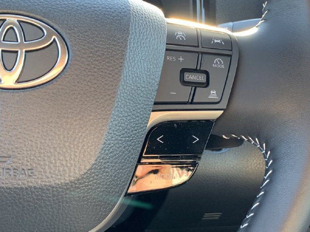 Used 2026 Toyota Camry SE FWD image 23