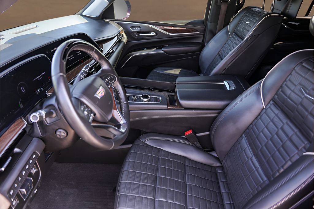 Used 2022 Cadillac Escalade Sport Platinum AWD/4WD image 9