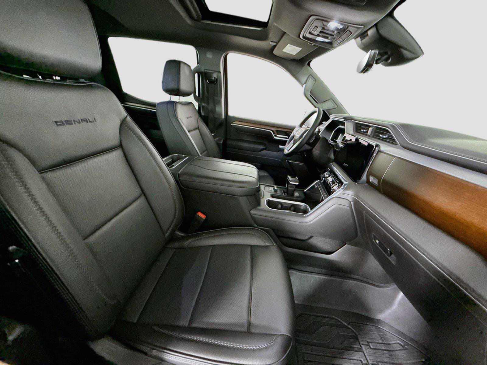 Used 2023 GMC Sierra 1500 Denali AWD/4WD image 32