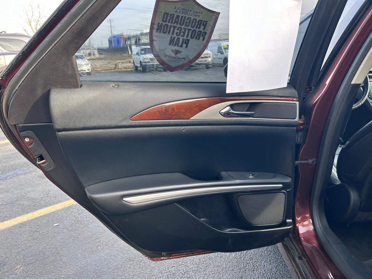 Used 2015 Lincoln MKZ w/ Equipment Group 102A Reserve FWD image 9