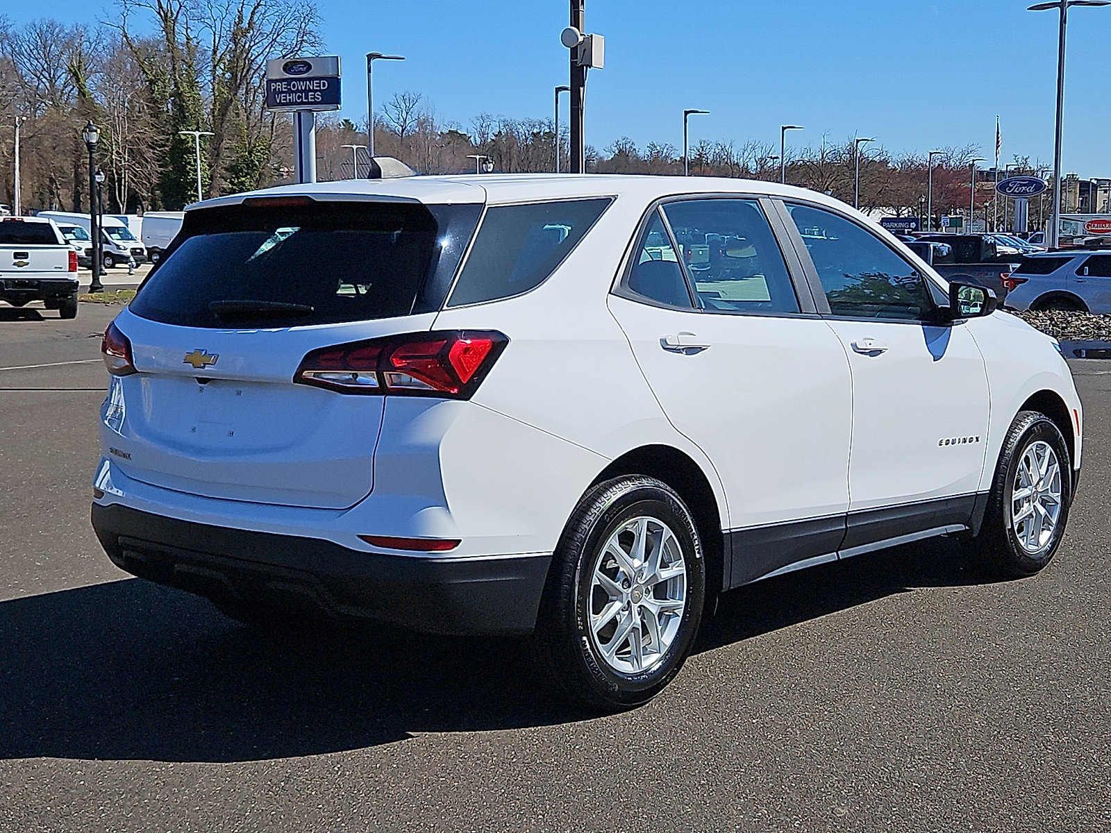 Used 2024 Chevrolet Equinox LS image 6