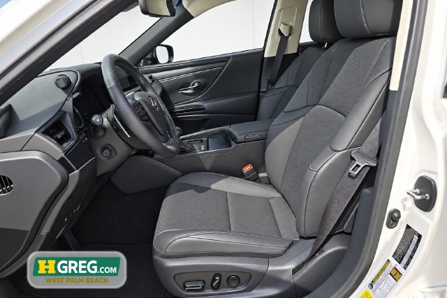 Used 2024 Lexus ES 300h w/ Premium Package FWD image 10
