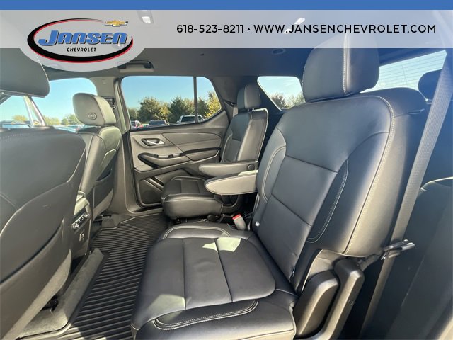 Used 2022 Chevrolet Traverse LT w/ Midnight/Sport Edition image 24