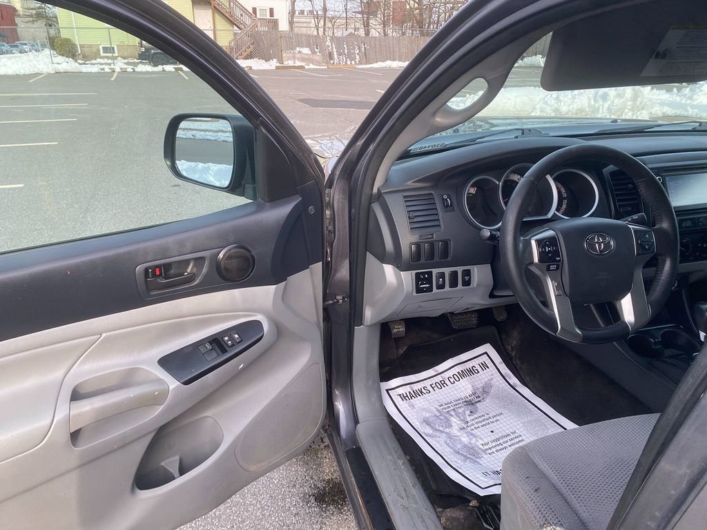 Used 2014 Toyota Tacoma 4x4 Access Cab w/ Convenience Package image 10