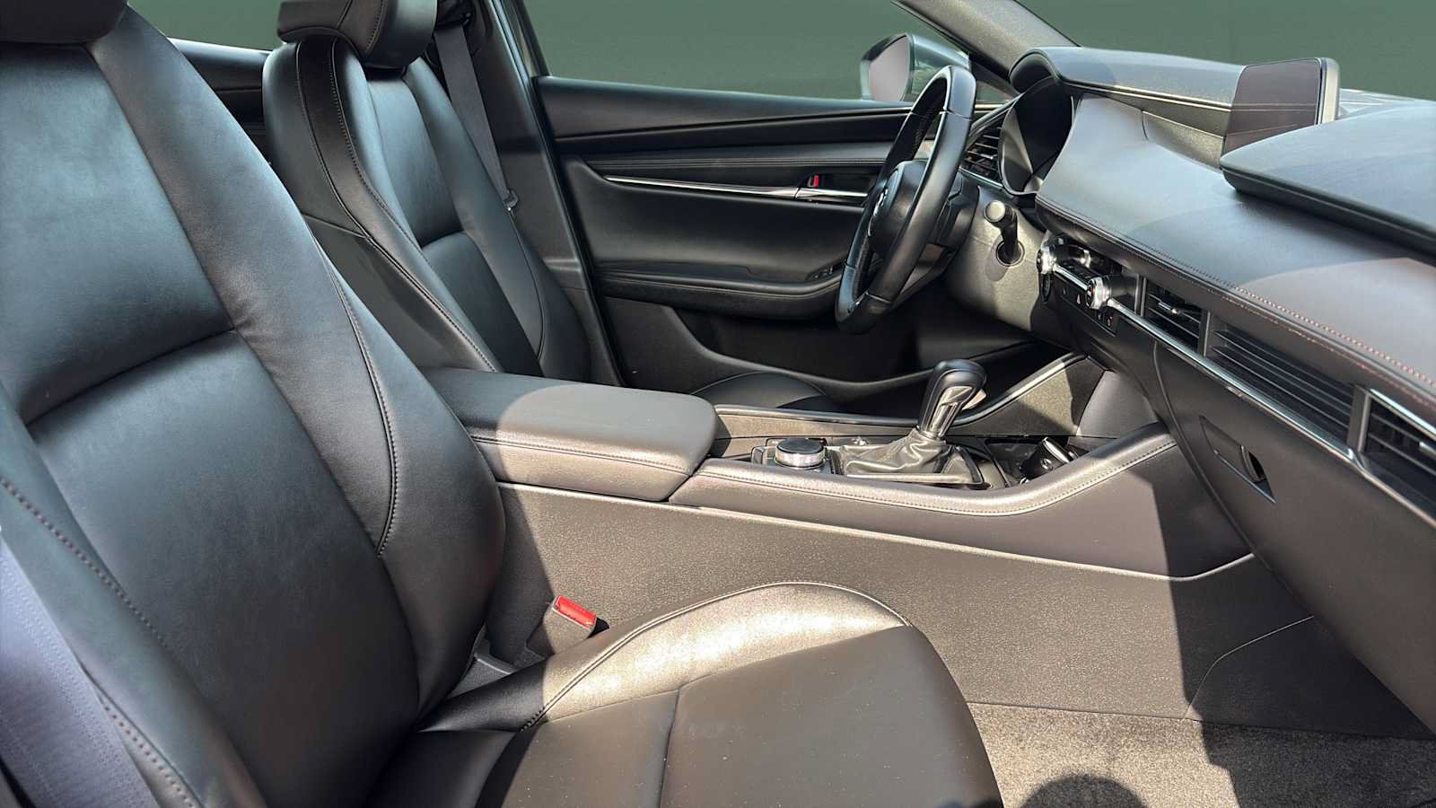 Used 2024 MAZDA MAZDA3 s FWD image 23