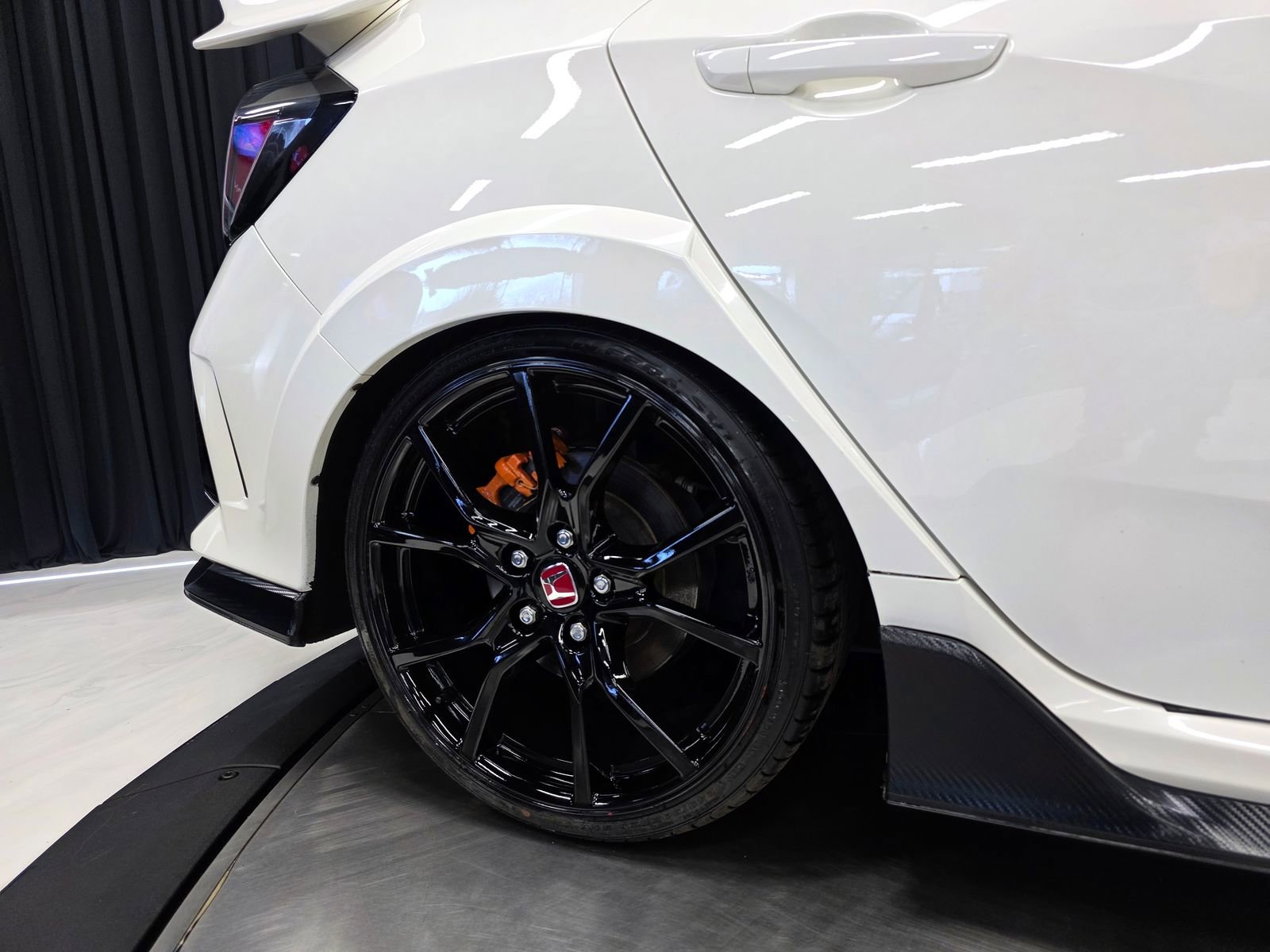Used 2018 Honda Civic Type R image 46