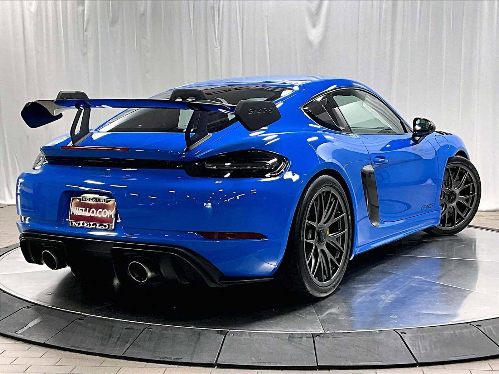 Used 2024 Porsche 718 Cayman GT4 RS RWD image 9