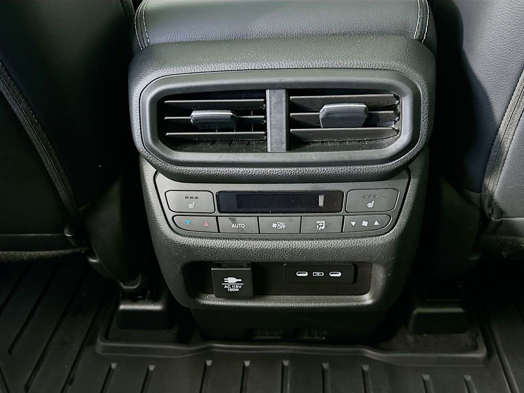 Used 2024 Honda Pilot Elite image 22