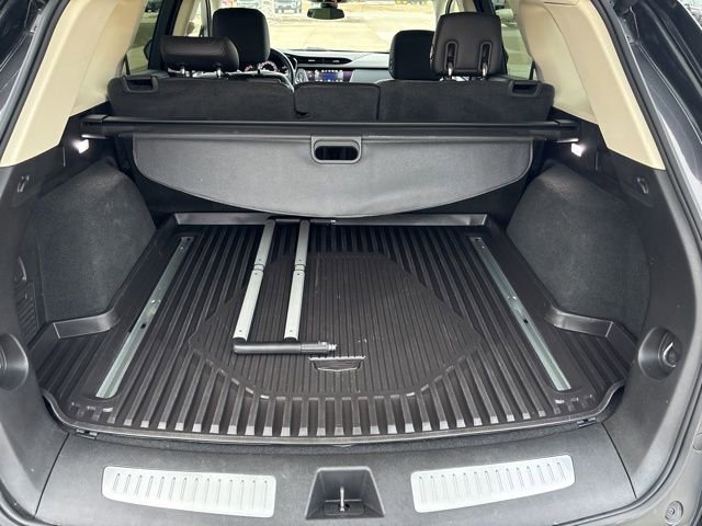 Used 2019 Cadillac XT5 Premium Luxury w/ Driver Assist Package image 17