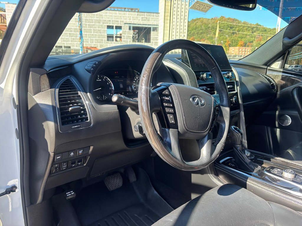 Used 2023 INFINITI QX80 Premium Select AWD/4WD image 11