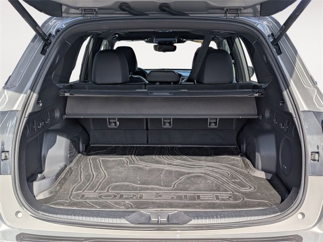 Used 2025 Subaru Forester Limited w/ Popular Package image 27