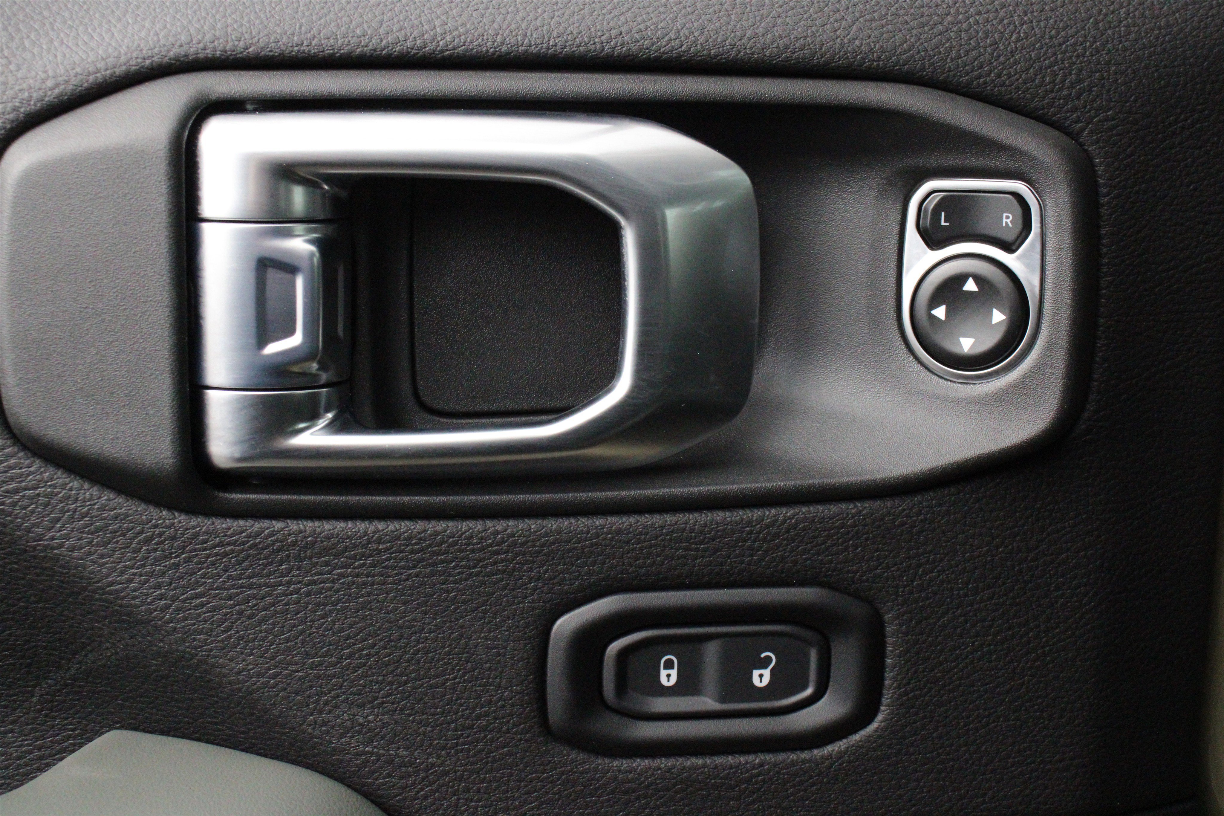 New 2026 Jeep Gladiator Mojave image 6