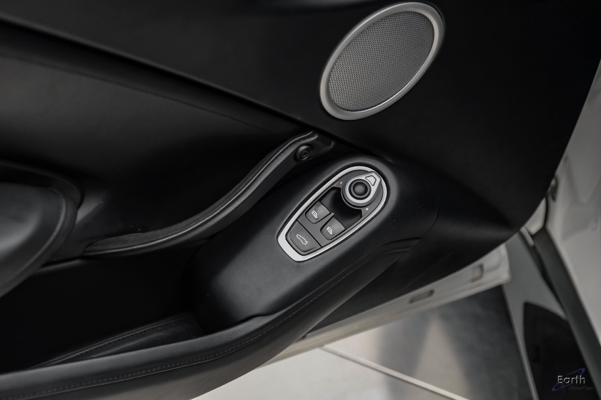 Used 2022 Aston Martin V8 Vantage Coupe RWD image 83