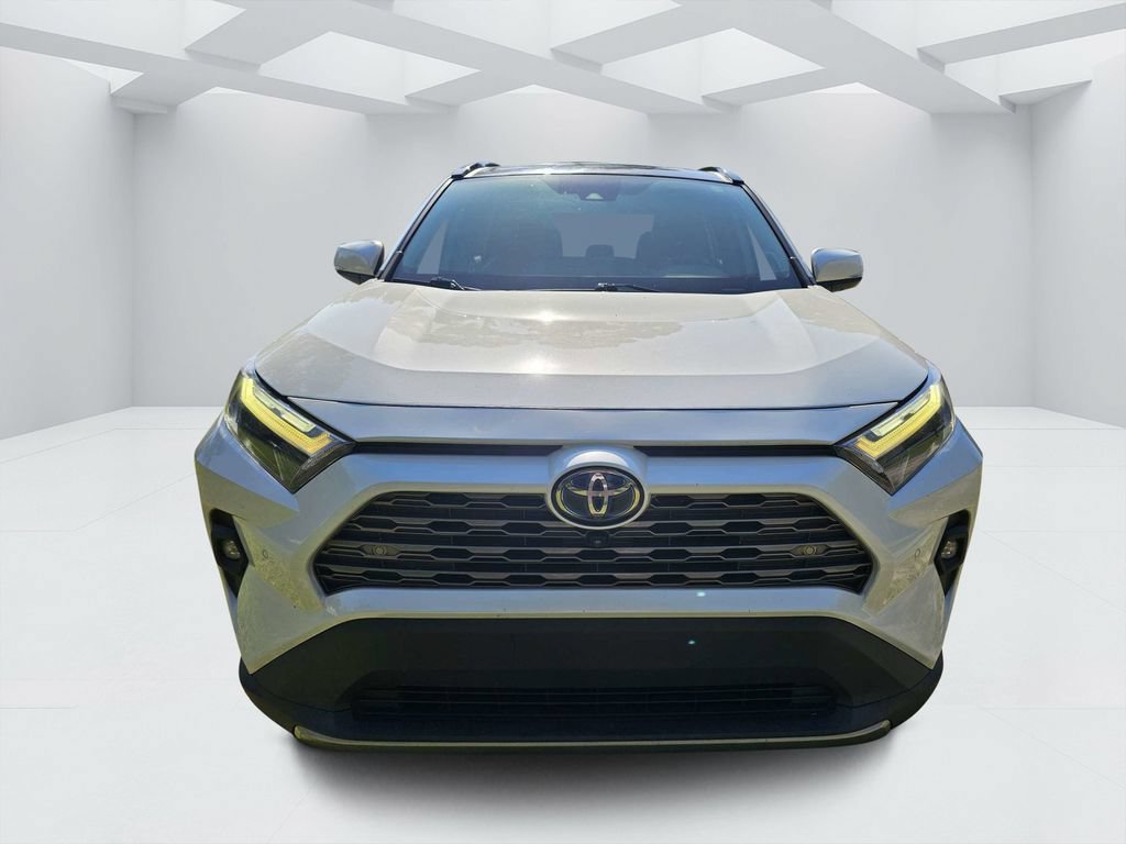 Used 2022 Toyota RAV4 Limited AWD/4WD image 8