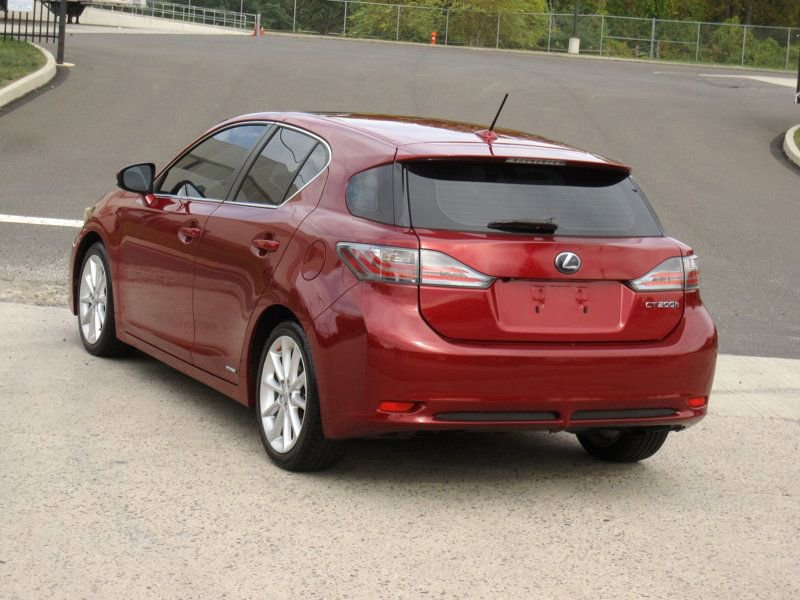 Used 2013 Lexus CT 200h image 12