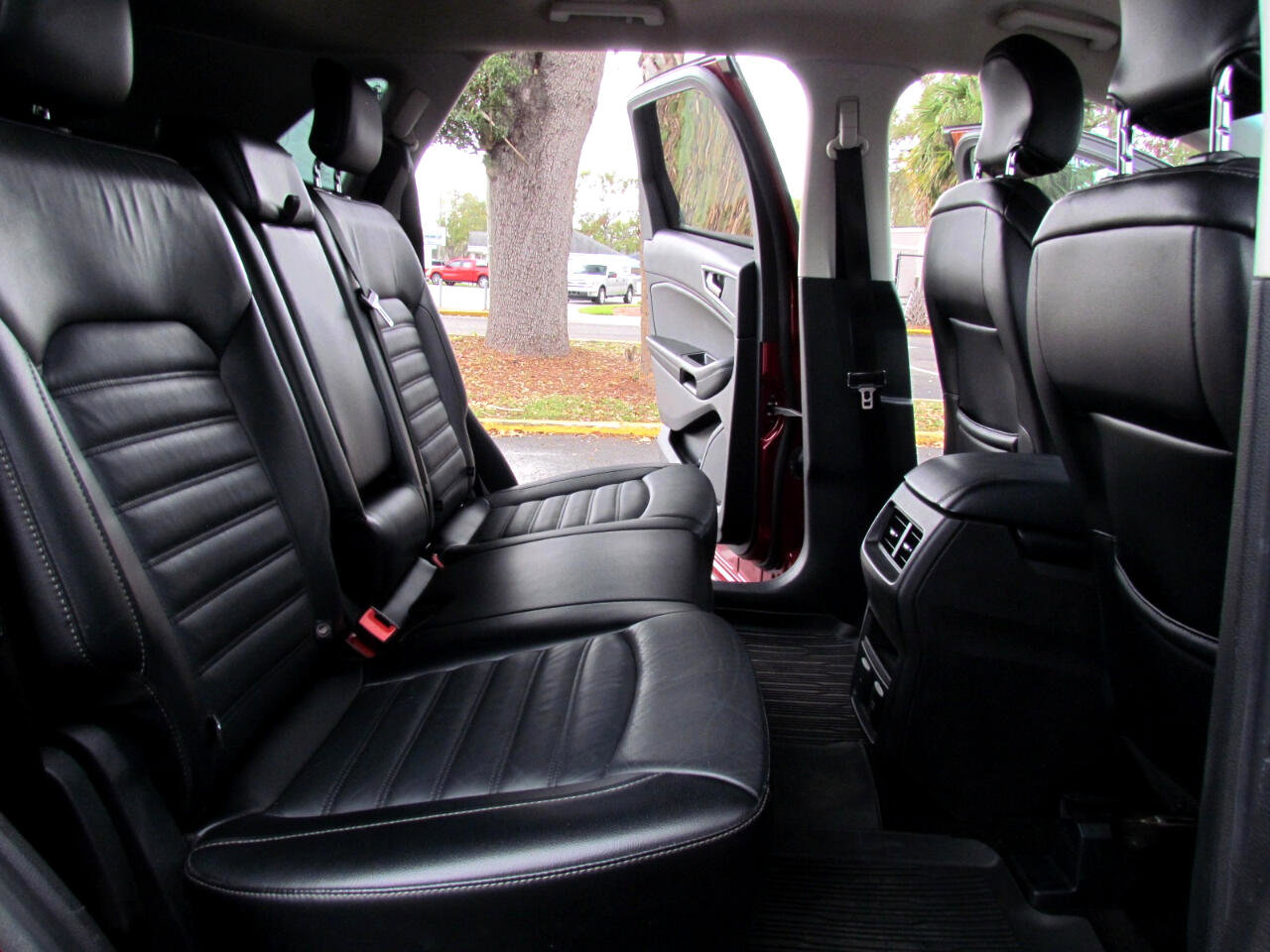 Used 2017 Ford Edge SEL w/ Equipment Group 201A image 26