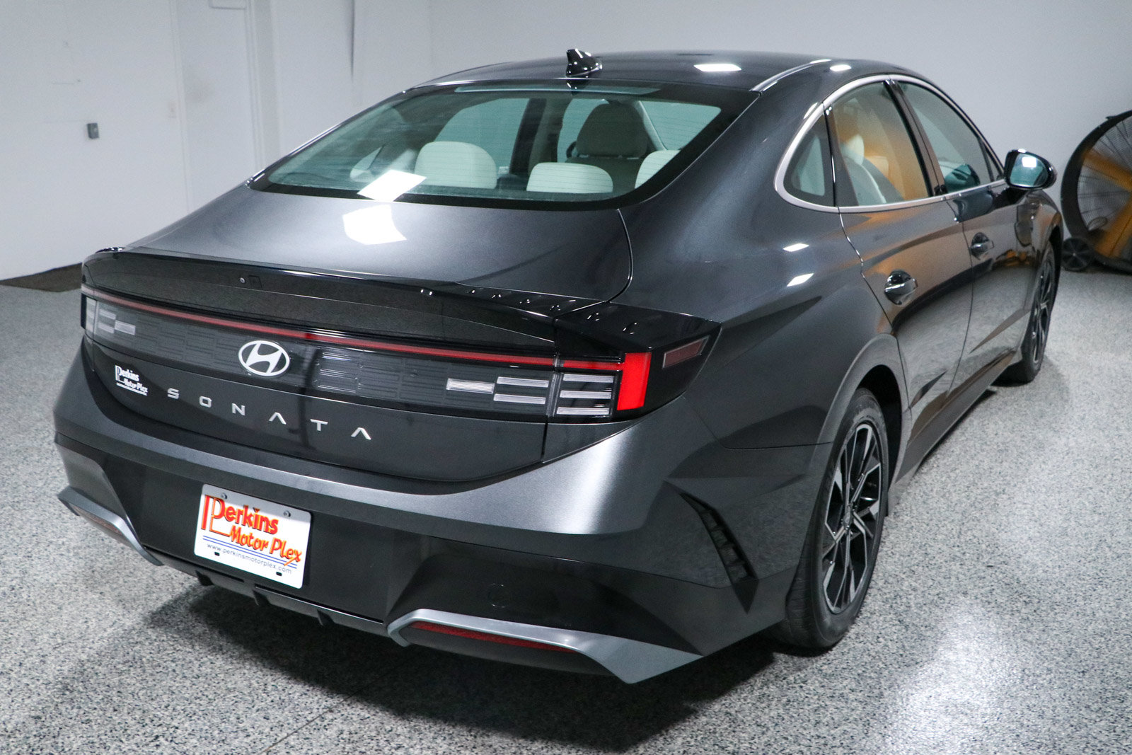 Used 2024 Hyundai Sonata SEL FWD image 7
