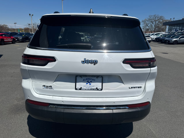 Used 2023 Jeep Grand Cherokee L Limited AWD/4WD image 5