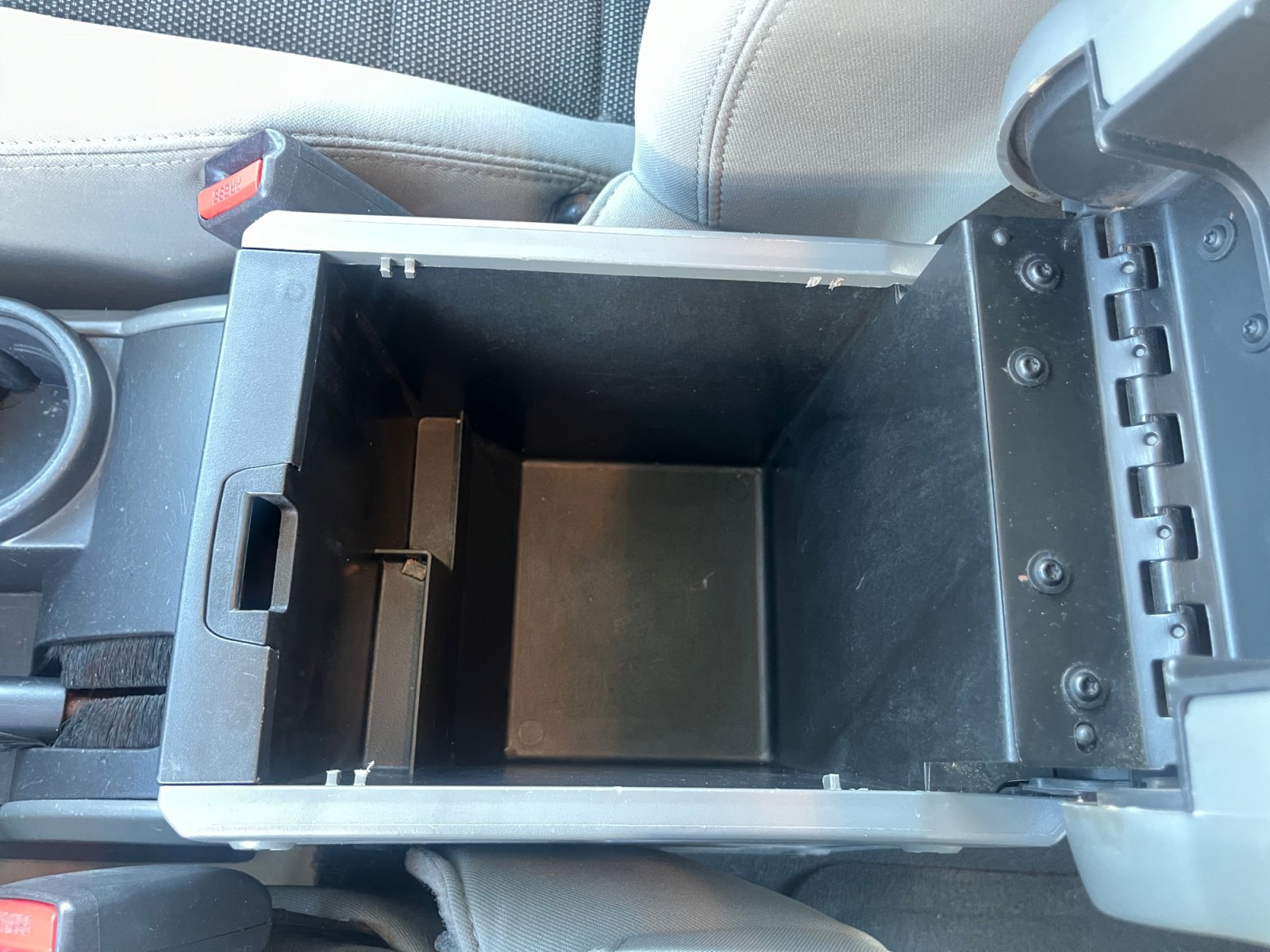 Used 2010 Jeep Wrangler Unlimited Sport image 25