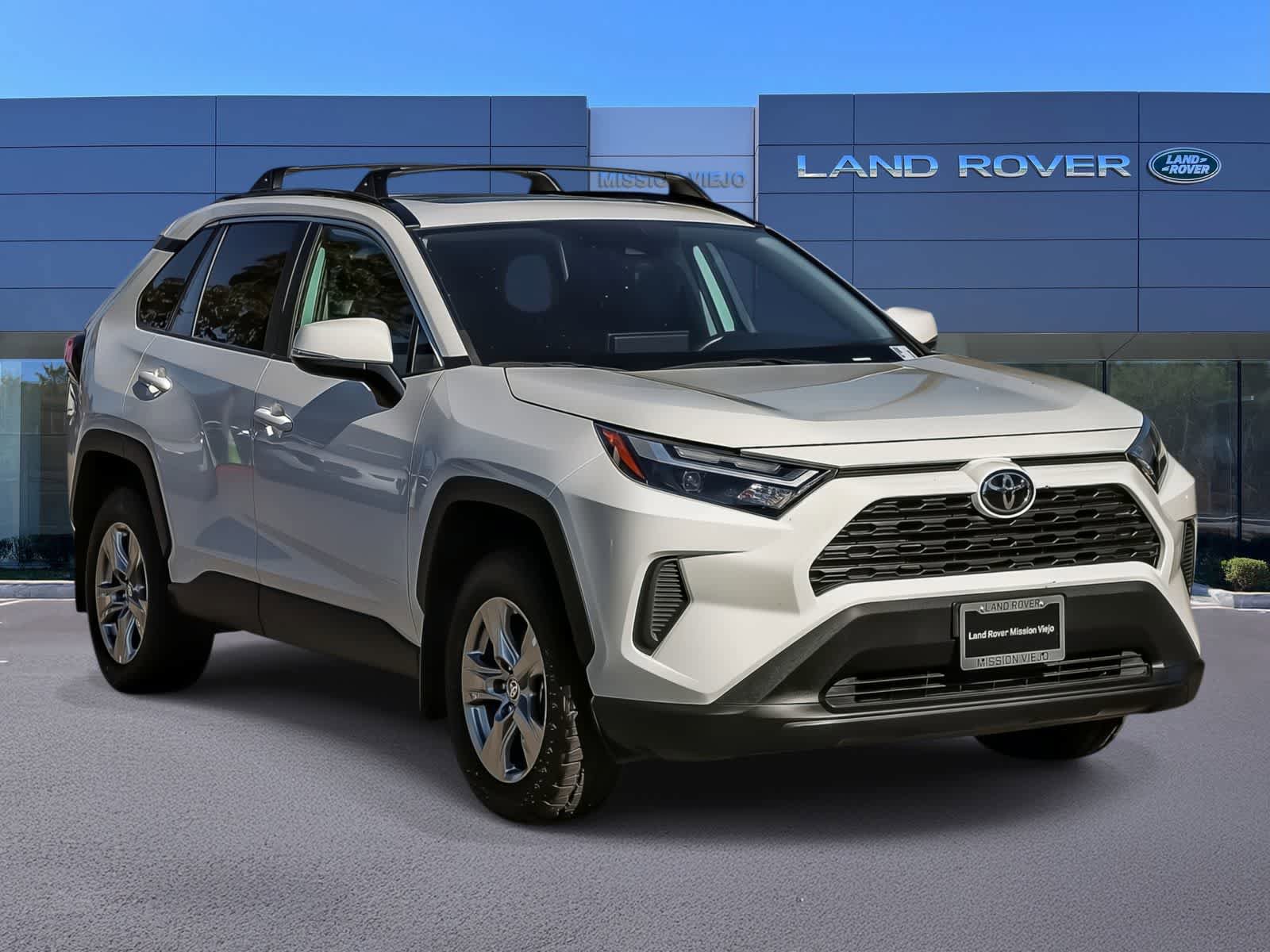 Used 2023 Toyota RAV4 XLE w/ Convenience Package FWD image 3