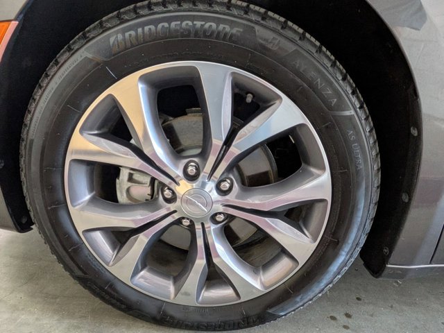 Used 2017 Chrysler Pacifica Limited FWD image 25